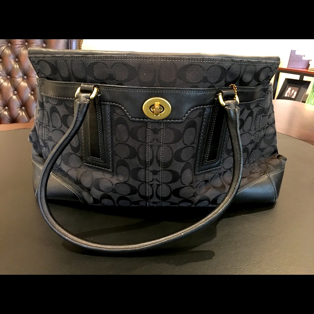 Coach Black Shoulder Bag/ Good Condition